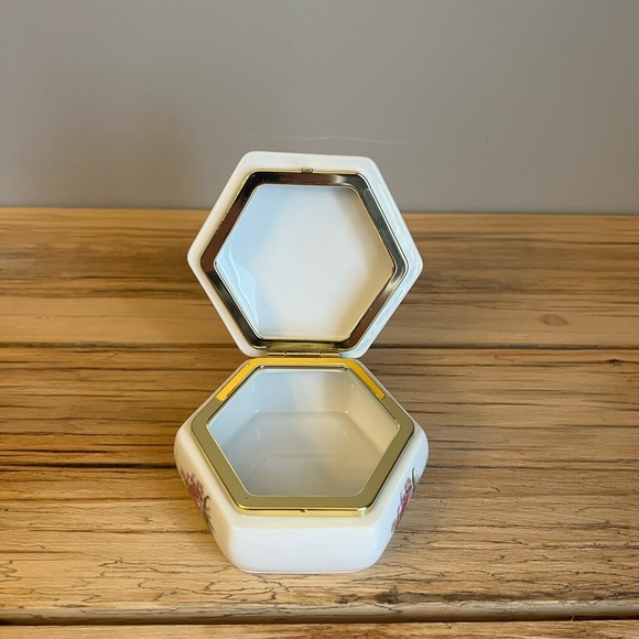 Colibri Jewelry Box Hinged Lid Hexagon Gold Trim Pink Roses Trinket Box - Picture 6 of 10